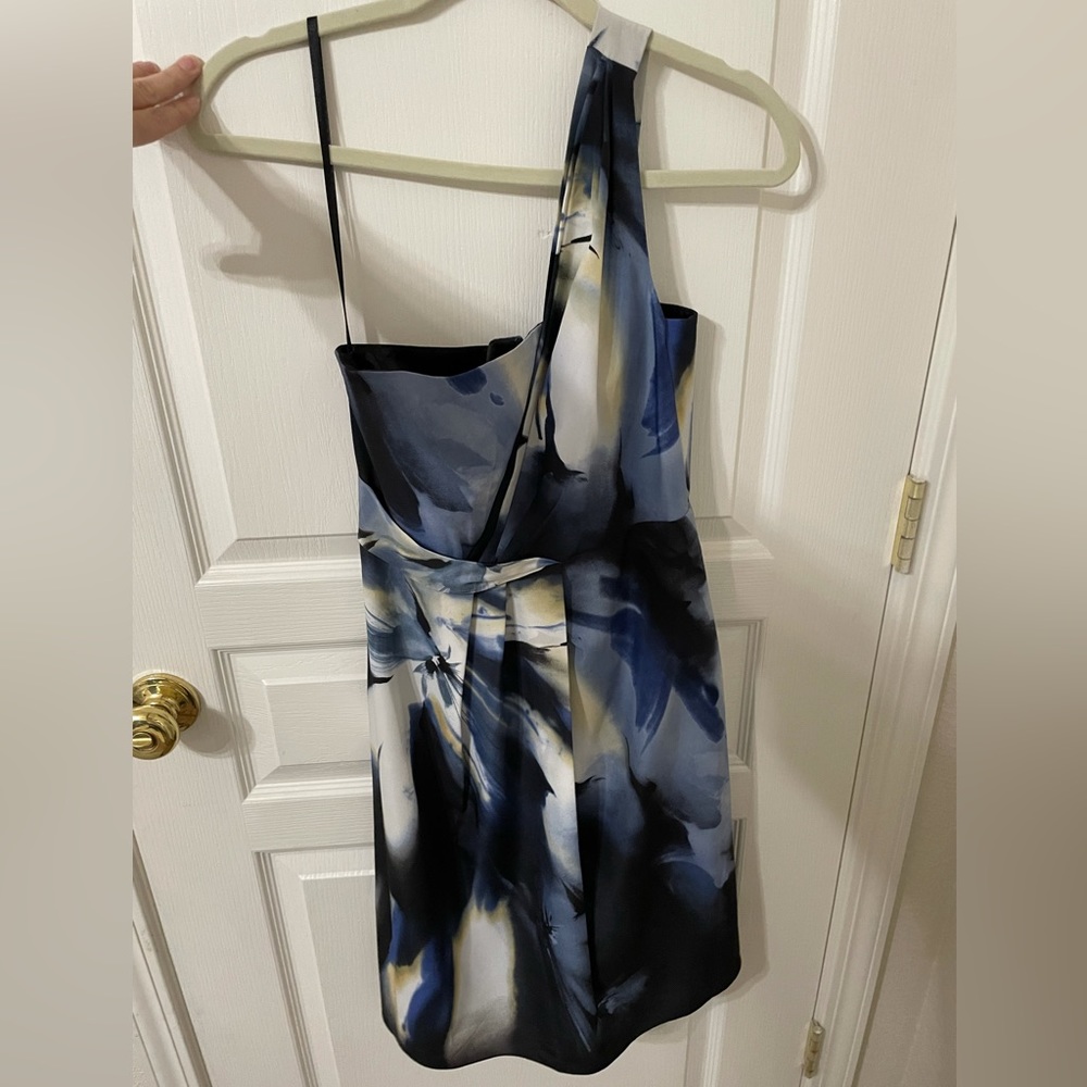 Women’s Tahari Brenley dress size 4 with tags